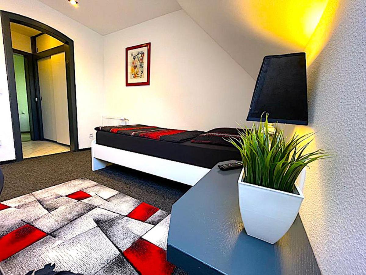Hotel Uthoff Bissendorf Екстер'єр фото